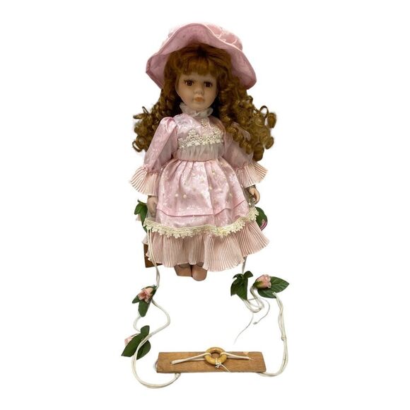 Vintage KINNEX DOLLS. Limited Edition Of 5000.  “GINA ”. Blonde Curl Hair . - Picture 1 of 16